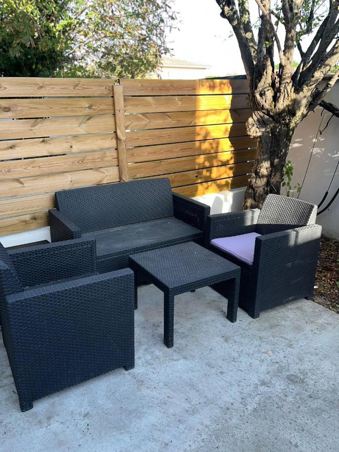 Appart Toulousaine Avec Patio Rdc Aucamville Exterior foto